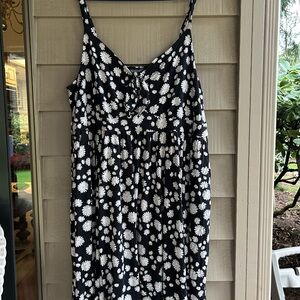 Torrid Black and White Floral Jersey sundress
